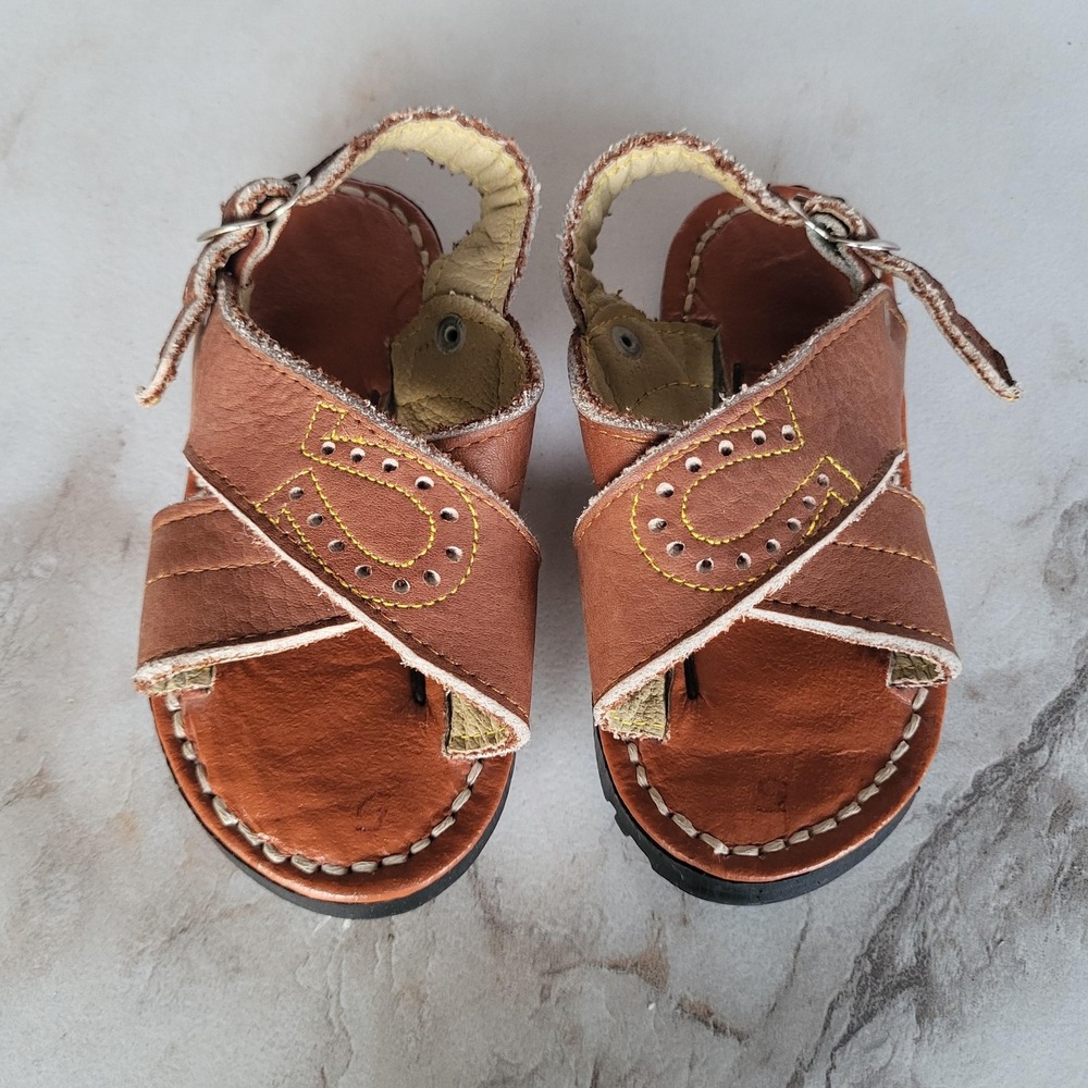 Huarache Brown Leather Sandals unisex Infant Size 3 Adjustable Strap Buckle